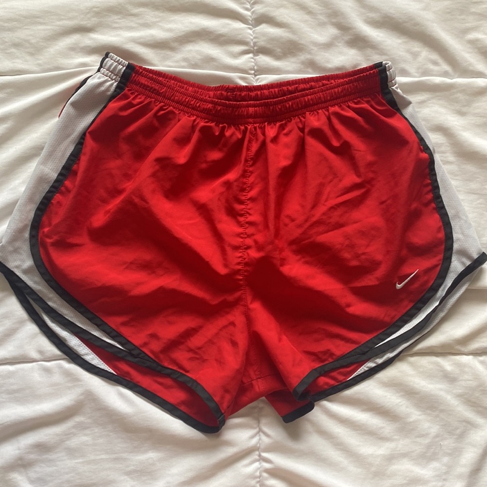 Nike Women’s Tempo Running Shorts size Large